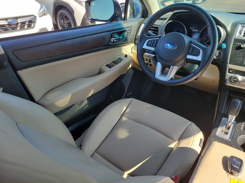 Used 2017 Subaru Outback 2.5i Limited image 15