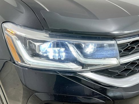 Used 2022 Volkswagen Taos SEL AWD/4WD image 10