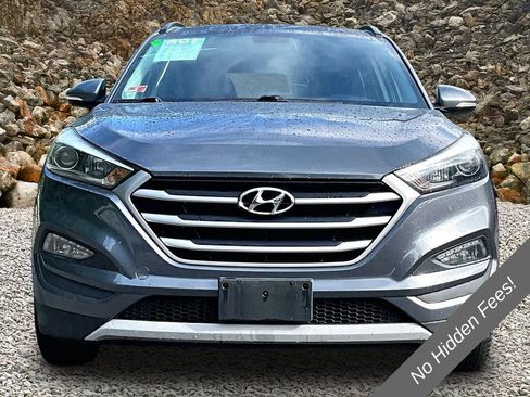 Used 2017 Hyundai Tucson Value AWD/4WD image 3