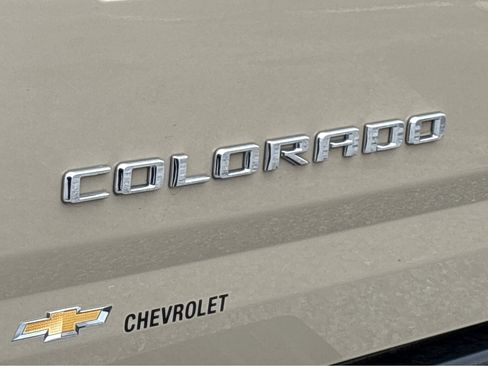 Used 2022 Chevrolet Colorado Z71 image 34
