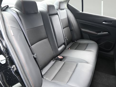 Certified 2025 Nissan Altima 2.5 SR FWD image 13