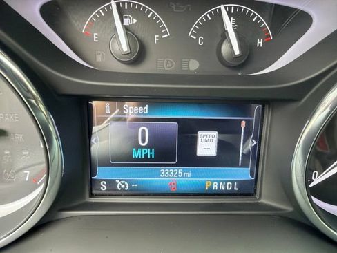 Used 2020 Buick Envision Essence w/ Experience Buick Package FWD image 2