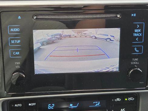 Used 2019 Toyota Corolla LE image 27