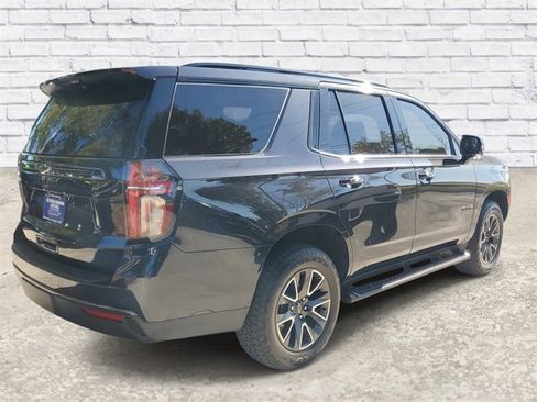 Used 2022 Chevrolet Tahoe Z71 w/ Luxury Package image 4