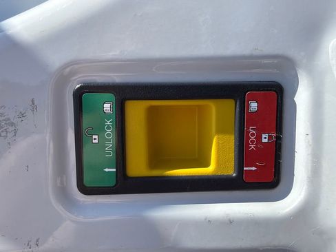 Used 2024 Ford Transit 250 Low Roof w/ Exterior Upgrade Package RWD image 18