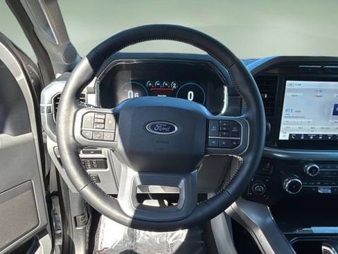 Used 2023 Ford F150 Lariat w/ Trailer Tow Package image 11