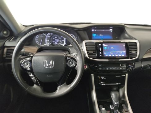 Used 2017 Honda Accord EX-L image 22