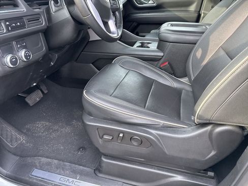 Used 2023 GMC Yukon SLT image 10