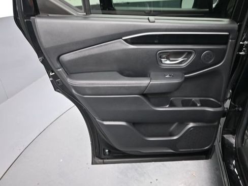 Used 2025 Honda Pilot Touring image 23