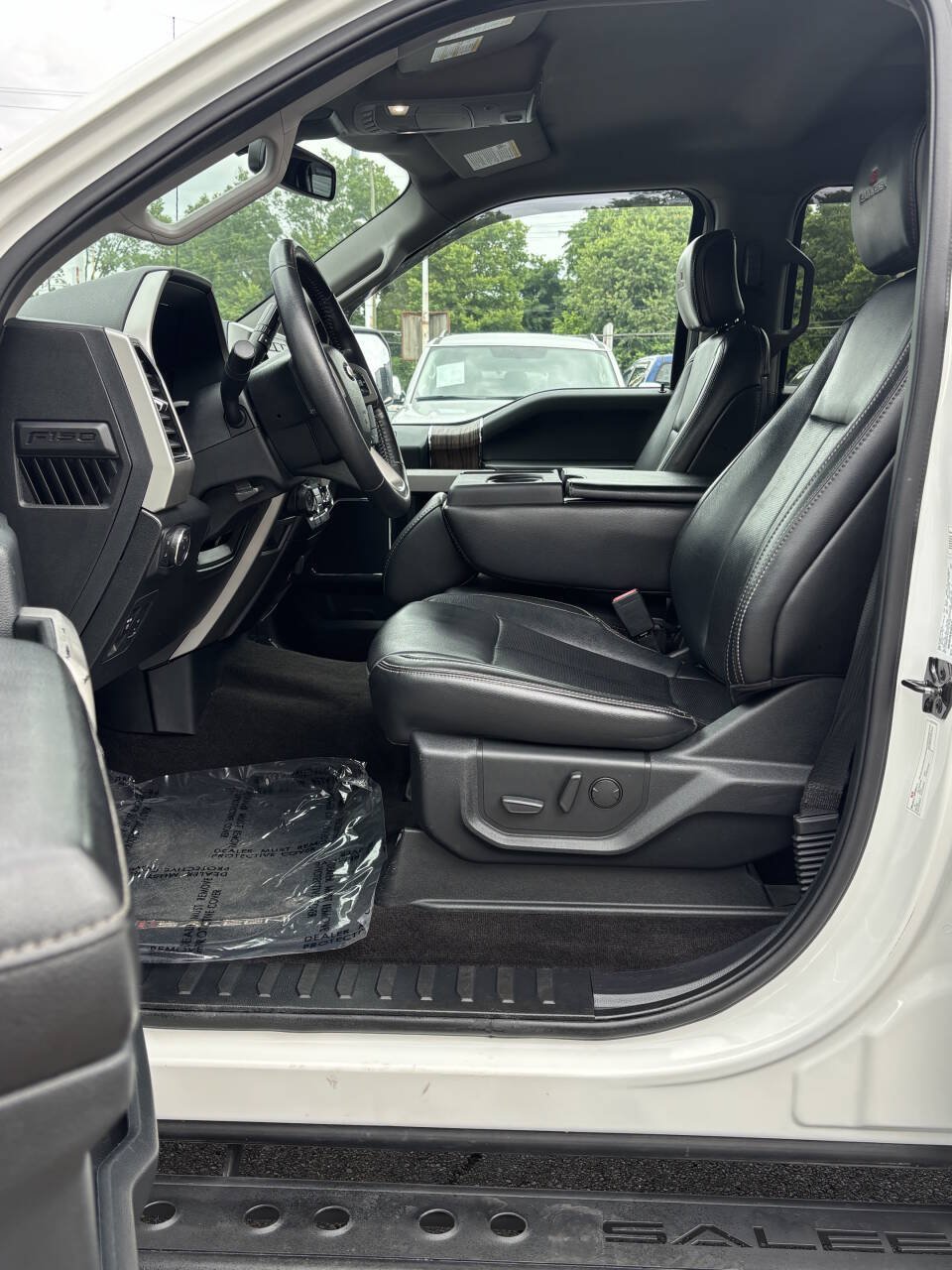 Used 2020 Ford F150 Lariat w/ Equipment Group 501A Mid AWD/4WD image 10