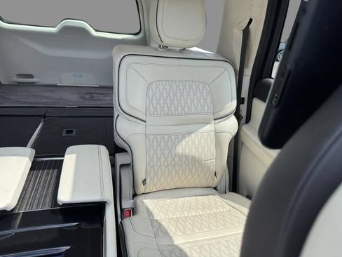 Used 2023 Lincoln Navigator L Black Label AWD/4WD image 17
