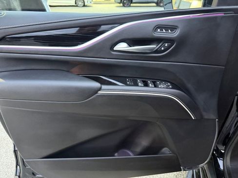 Used 2023 Cadillac Escalade Sport image 11