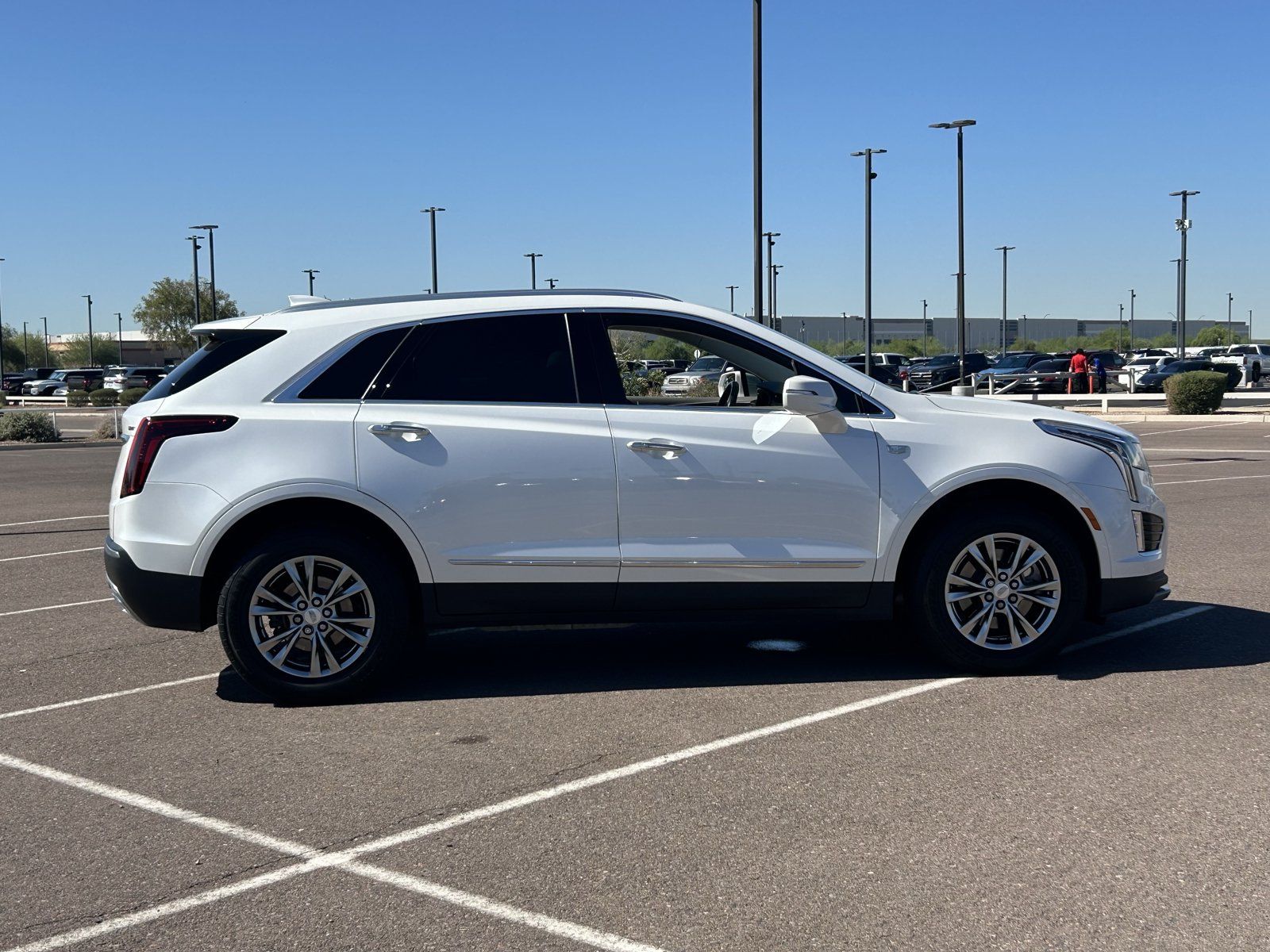 Certified 2020 Cadillac XT5 Premium Luxury FWD image 6