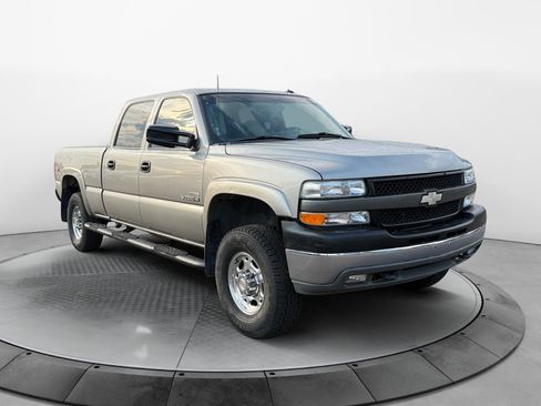 Used 2002 Chevrolet Silverado 2500 LT AWD/4WD image 4