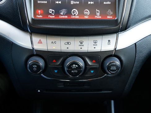 Used 2013 Dodge Journey Crew w/ Flexible Seating Group image 31