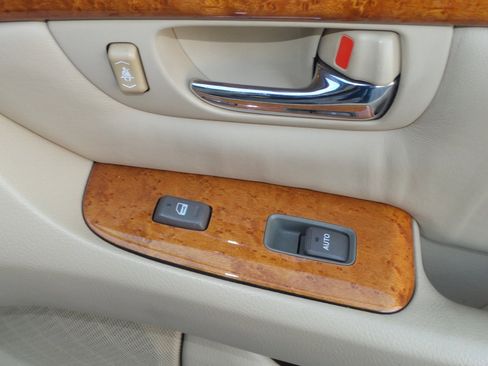 Used 2004 Lexus LS 430 image 80