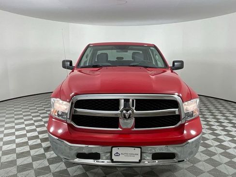 Used 2022 RAM 1500 Classic SLT image 2