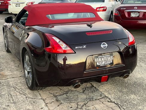 Used 2015 Nissan 370Z Touring Sport RWD image 6