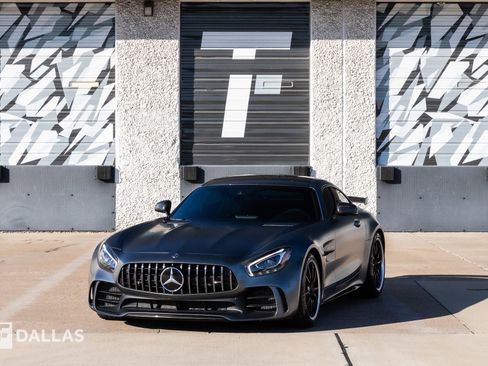 Used 2018 Mercedes-Benz AMG GT R image 5