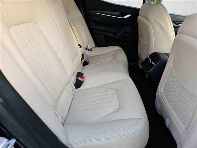 Used 2015 Maserati Ghibli S Q4 AWD/4WD image 21