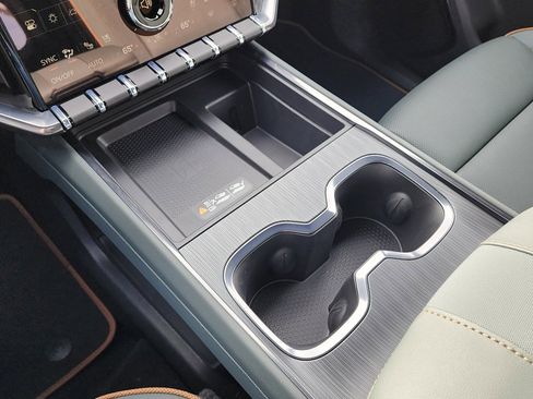 New 2026 GMC Acadia AT4 w/ Luxury Package image 33