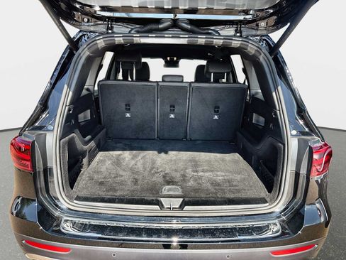 Certified 2025 Mercedes-Benz GLB 250 image 18