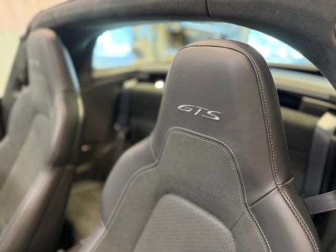 Used 2025 Porsche 911 Targa 4 GTS AWD/4WD image 6