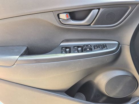 Used 2020 Hyundai Kona SEL FWD image 16