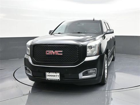 Used 2019 GMC Yukon XL SLE w/ Convenience Package image 11