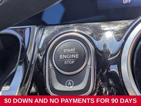 Used 2025 Mercedes-Benz GLA 250 4MATIC image 23