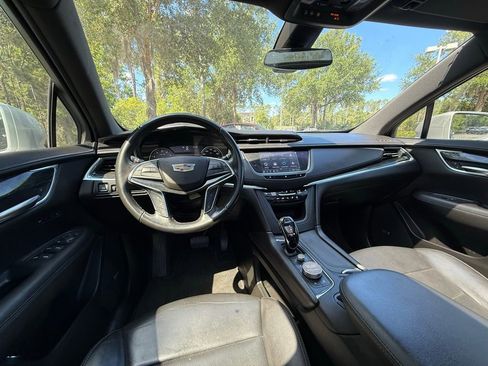 Used 2020 Cadillac XT5 Premium Luxury image 19