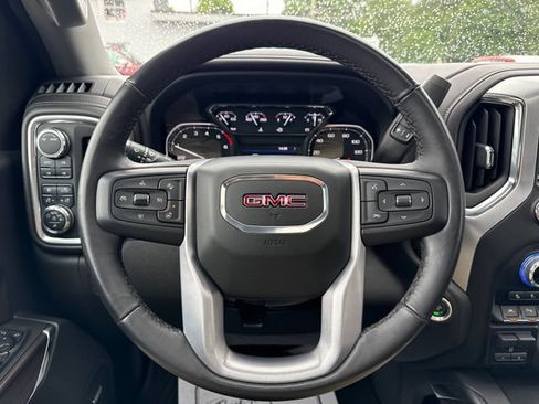 Used 2022 GMC Sierra 1500 SLT w/ SLT Premium Plus Package AWD/4WD image 19