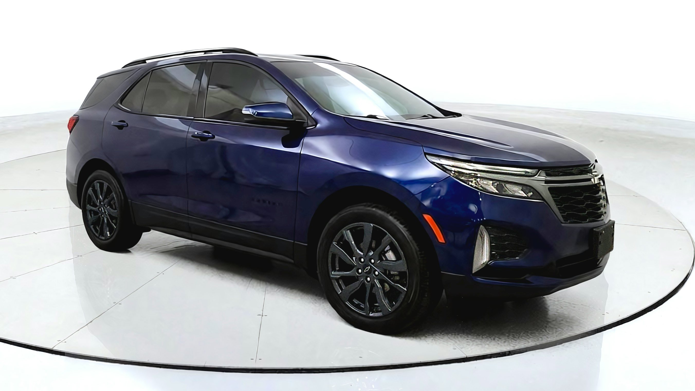 Used 2023 Chevrolet Equinox RS w/ RS Leather Package AWD/4WD image 1