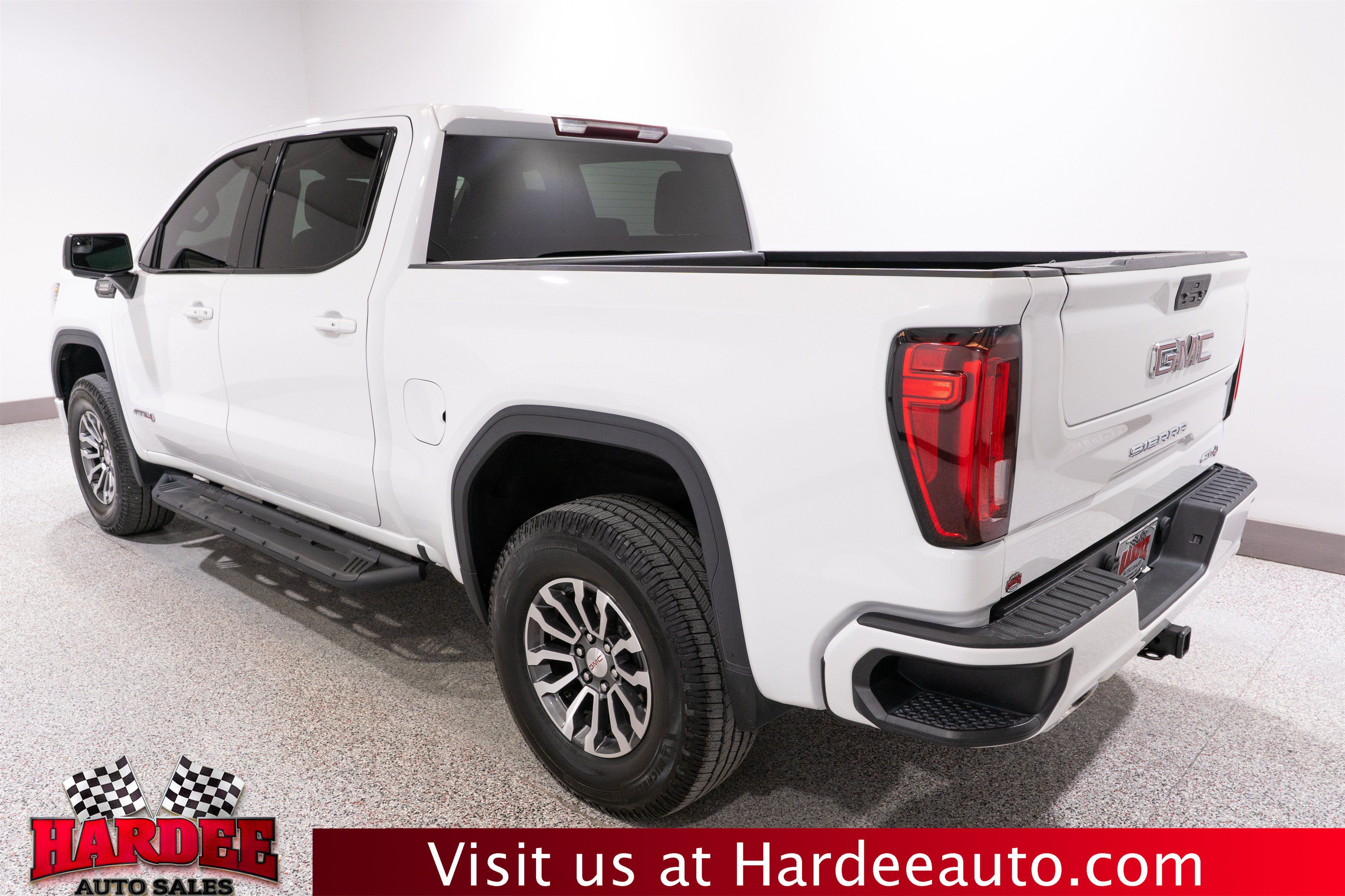 Used 2021 GMC Sierra 1500 AT4 AWD/4WD image 3