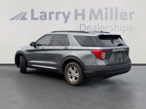 Used 2023 Ford Explorer XLT RWD image 4