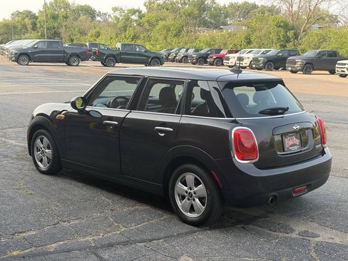 Used 2016 MINI Cooper 4-Door Hardtop FWD image 5