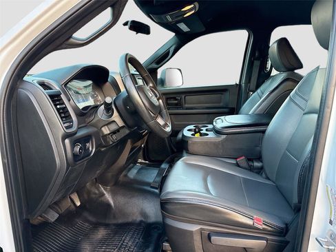 Used 2022 RAM 2500 Tradesman w/ Chrome Appearance Group image 22