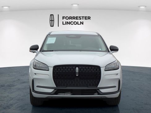 Used 2025 Lincoln Corsair AWD w/ Equipment Group 101A image 8