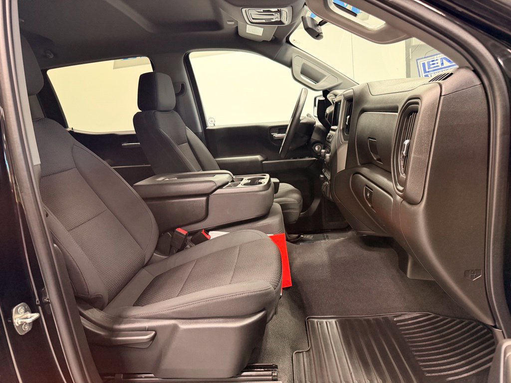 Used 2021 Chevrolet Silverado 1500 Custom AWD/4WD image 21