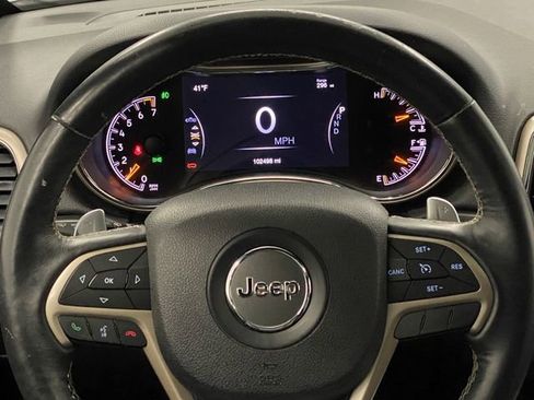 Used 2016 Jeep Grand Cherokee Limited image 18