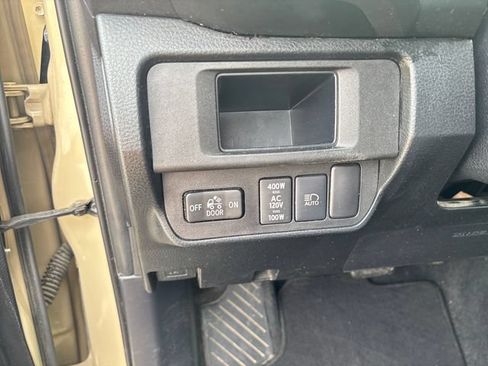 Used 2019 Toyota Tacoma TRD Sport w/ Technology Package AWD/4WD image 22