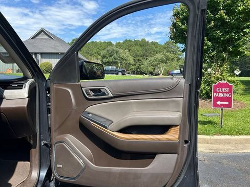 Used 2020 GMC Yukon Denali w/ Denali Premium Package RWD image 66