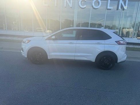 Used 2019 Ford Edge ST w/ Equipment Group 401A AWD/4WD image 9