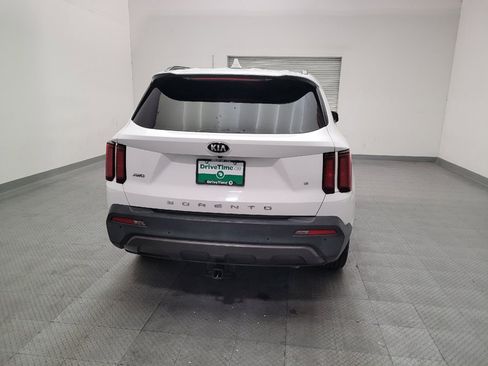 Used 2021 Kia Sorento S AWD/4WD image 7