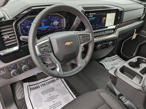New 2025 Chevrolet Silverado 1500 LT image 3