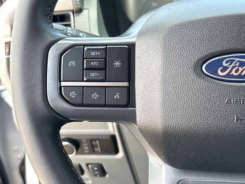 Used 2025 Ford F150 Lightning XLT AWD/4WD image 15