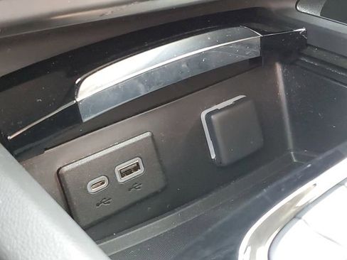 Certified 2023 Buick Envision Essence AWD/4WD image 34