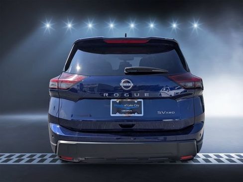 Used 2024 Nissan Rogue SV AWD/4WD image 4