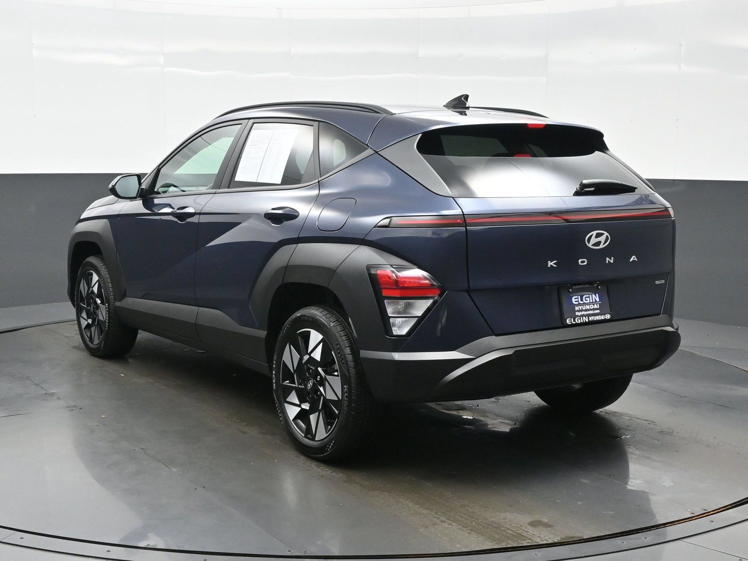 Certified 2025 Hyundai Kona SEL AWD/4WD image 4
