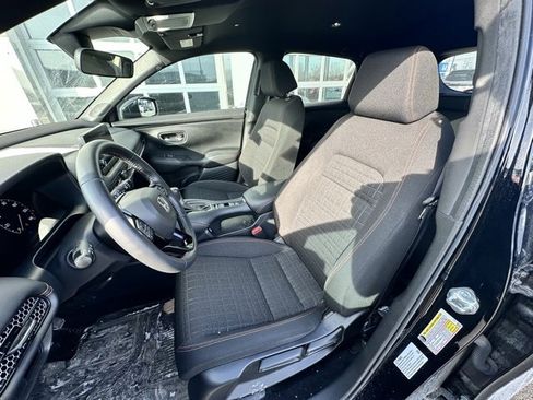 Used 2023 Honda HR-V Sport image 8